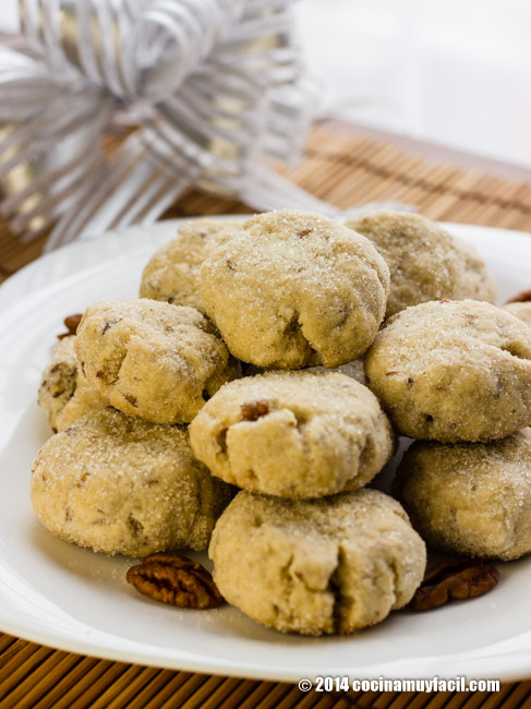 Mexican walnut cookies (Polvorones). Recipe | Cocina Muy Facil