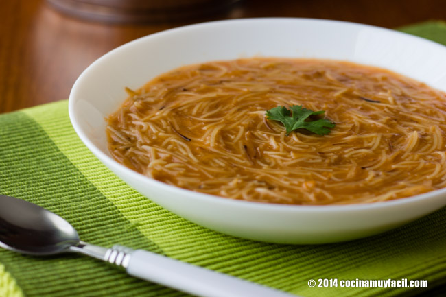 Sopa de Fideo. Receta | Cocina Muy Facil